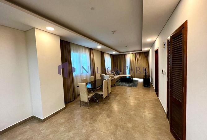 982476 - Property Image 2