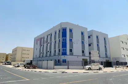 سكن عمال - استوديو - 8 حمامات للايجار في أم صلال علي - أم صلال على - الدوحة