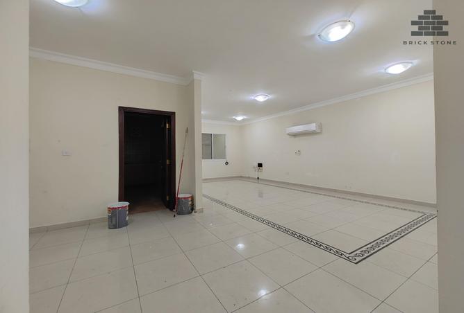 935408 - Property Image 2