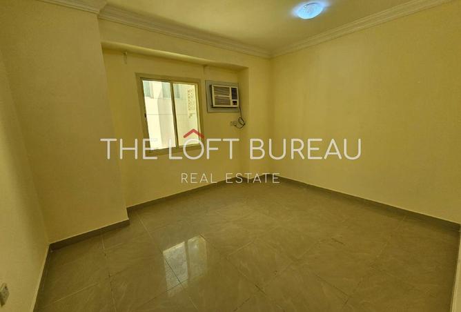942511 - Property Image 2