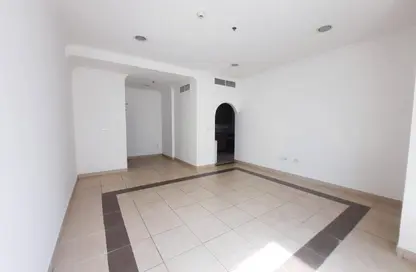 Apartment - 1 Bedroom - 1 Bathroom for rent in Royal Plaza - Al Sadd - Doha