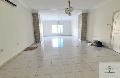 فيلا - 4 غرف نوم - 4 حمامات للايجار في سلاطة الجديدة - سلاطة - الدوحة