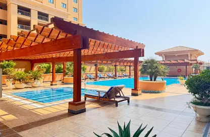 Apartment - 1 Bedroom - 2 Bathrooms for sale in East Porto Drive - Porto Arabia - The Pearl Island - Doha