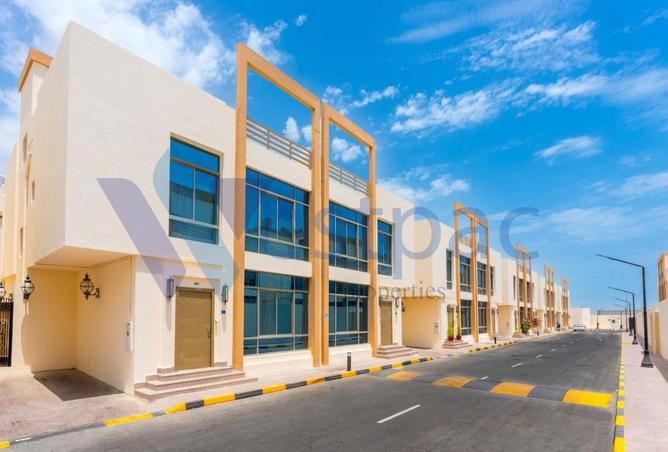 966704 - Property Image 2