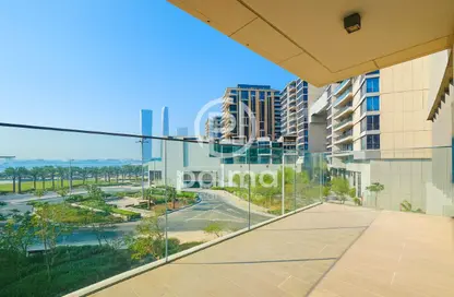 Apartment - 2 Bedrooms - 4 Bathrooms for sale in Seef Lusail Tower 1 - Seef Lusail - Lusail City - Lusail