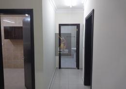 صورةردهة-ممر لـ: شقة - 2 غرف نوم - 2 حمامات للكراء في بن عمران - فريج بن عمران - الدوحة, صورة 1