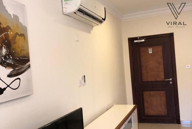 965082 - Property Image 2