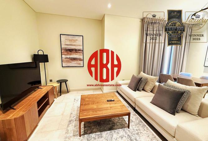 990696 - Property Image 2