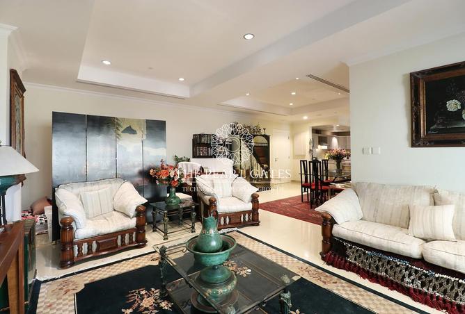 881299 - Property Image 2