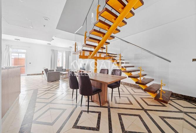 990638 - Property Image 3