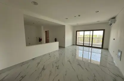 Apartment - 2 Bedrooms - 2 Bathrooms for rent in Wholesale Market Street - Abu Hamour - Doha