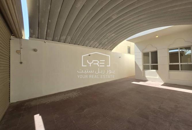 865936 - Property Image 2