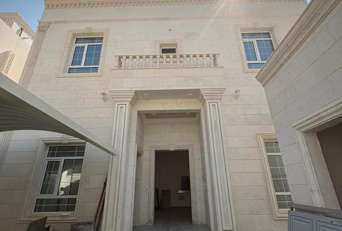 976193 - Property Main Image