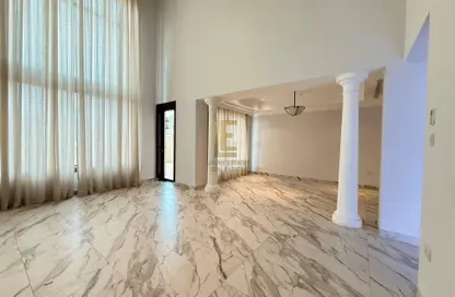 شقة - 5 غرف نوم - 6 حمامات للايجار في طريق بورتو الشرقي - بورتو أرابيا - جزيرة اللؤلؤة - الدوحة شقة - 5 غرف نوم - 6 حمامات للايجار في طريق بورتو الشرقي - بورتو أرابيا - جزيرة اللؤلؤة - الدوحة