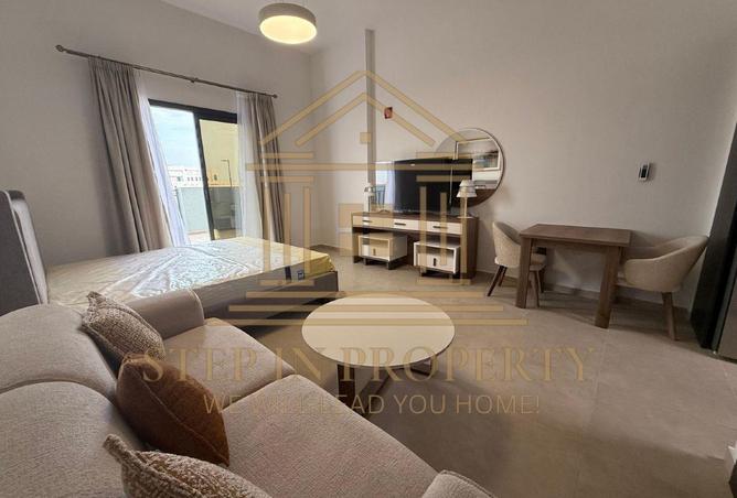 989463 - Property Image 2