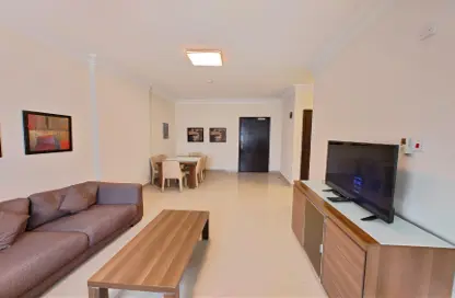Apartment - 3 Bedrooms - 3 Bathrooms for rent in Umm Ghuwalina - Umm Ghuwailina - Doha