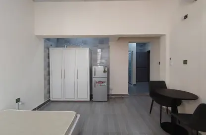 Apartment - 1 Bathroom for rent in Umm Ghuwailina 4 - Umm Ghuwailina - Doha