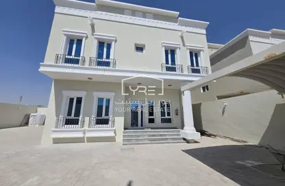 Villa - 5 Bedrooms - 6 Bathrooms for rent in Al Kheesa - Al Kheesa - Umm Salal Mohammed