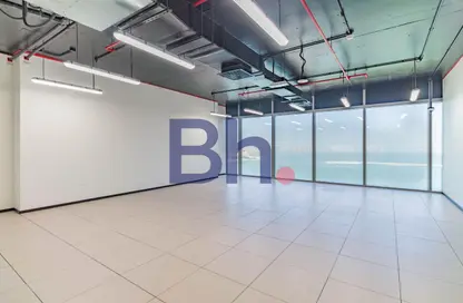 مساحات مكتبية - استوديو - 7 حمامات للايجار في برج وست باي - الخليج الجنوبي - الخليج الغربي - الدوحة