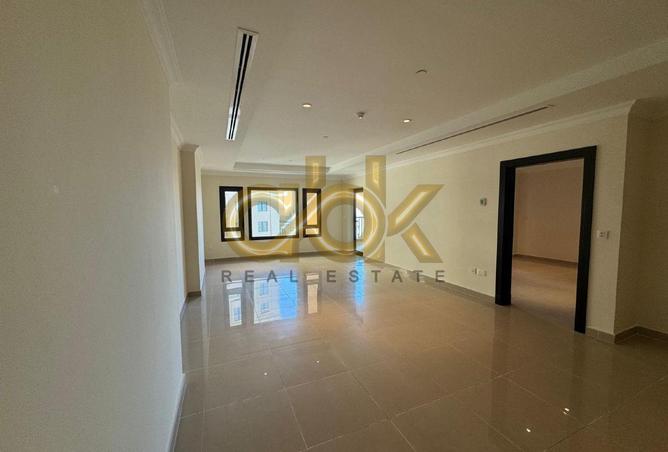 898988 - Property Main Image