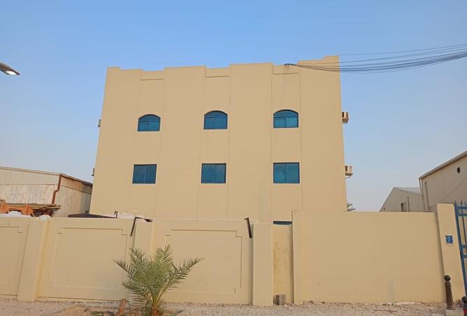 704089 - Property Image 3