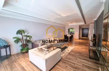Apartment - 1 Bedroom - 2 Bathrooms for rent in West Porto Drive - Porto Arabia - The Pearl Island - Doha