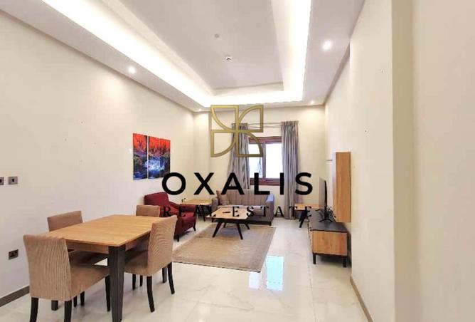 956003 - Property Image 2