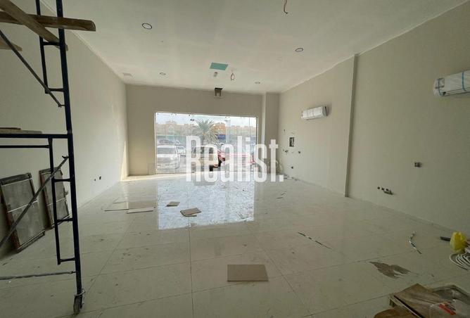 998543 - Property Image 2