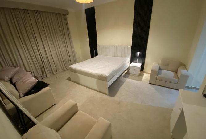 940651 - Property Image 2