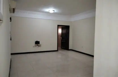 Apartment - 2 Bedrooms - 2 Bathrooms for rent in Anas Street - Fereej Bin Mahmoud North - Fereej Bin Mahmoud - Doha