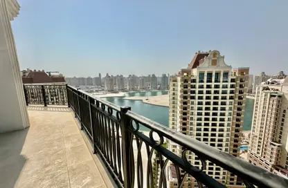 Apartment - 3 Bedrooms - 4 Bathrooms for rent in Floresta Gardens - Floresta Gardens - The Pearl Island - Doha
