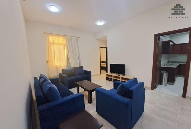952895 - Property Image 2