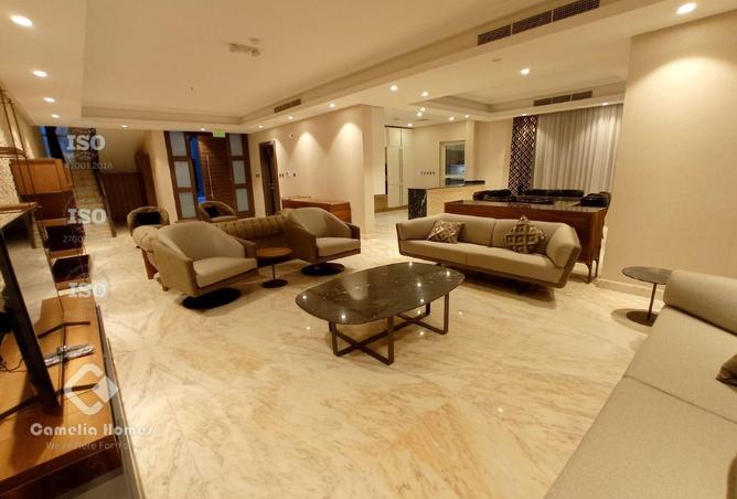 985453 - Property Main Image