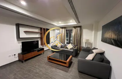 Apartment - 1 Bedroom - 2 Bathrooms for rent in West Porto Drive - Porto Arabia - The Pearl Island - Doha