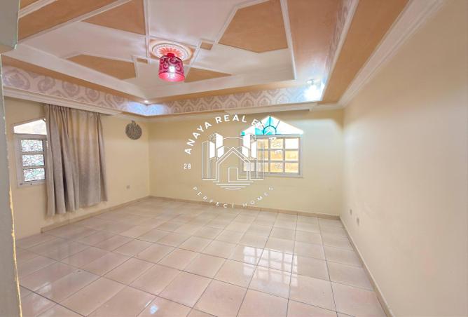 1010557 - Property Image 2