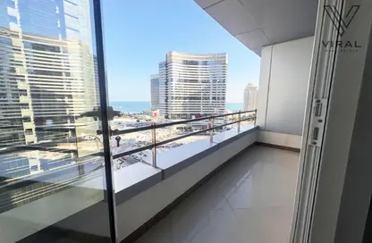 Apartment - 3 Bedrooms - 4 Bathrooms for rent in West Bay - West Bay - Doha