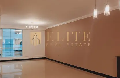 Apartment - 2 Bedrooms - 3 Bathrooms for rent in West Bay Tower - West Bay - West Bay - Doha Apartment - 2 Bedrooms - 3 Bathrooms for rent in West Bay Tower - West Bay - West Bay - Doha