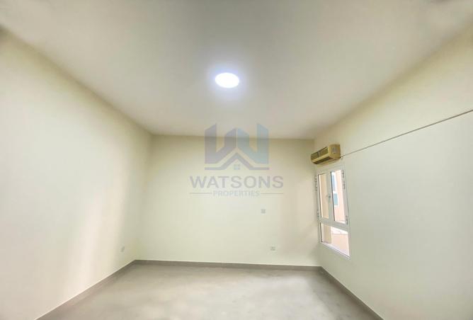 996767 - Property Image 3