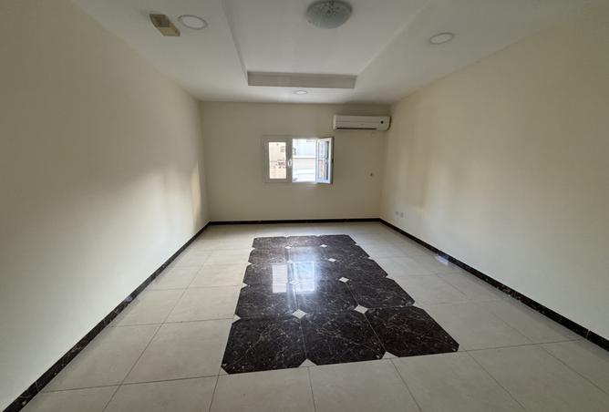 984854 - Property Image 2