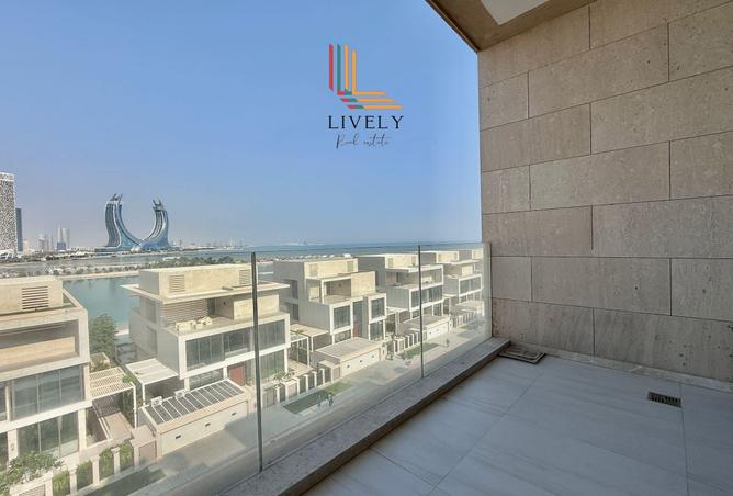 976419 - Property Image 2