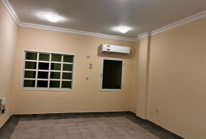 981862 - Property Image 2