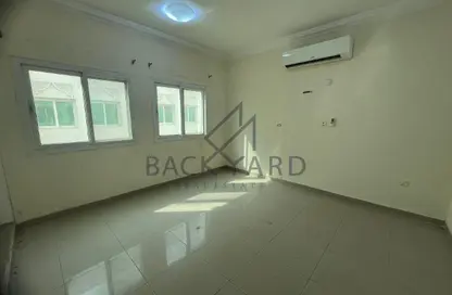 فيلا - 3 غرف نوم - 2 حمامات للايجار في فلل عين خالد - عين خالد - الدوحة