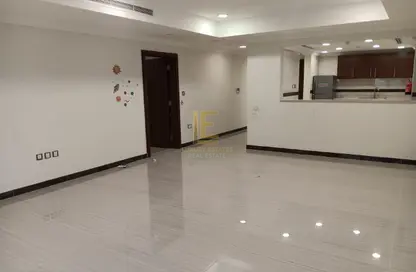 Apartment - 1 Bedroom - 2 Bathrooms for rent in East Porto Drive - Porto Arabia - The Pearl Island - Doha