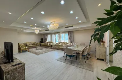 شقة - 3 غرف نوم - 4 حمامات للايجار في طريق بورتو الشرقي - بورتو أرابيا - جزيرة اللؤلؤة - الدوحة