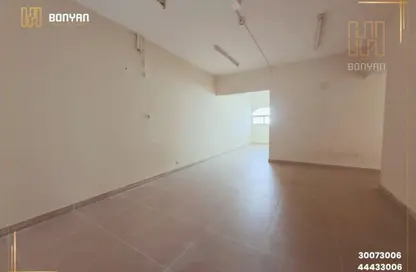 Apartment - 2 Bedrooms - 2 Bathrooms for rent in Bin Omran 46 - Fereej Bin Omran - Doha