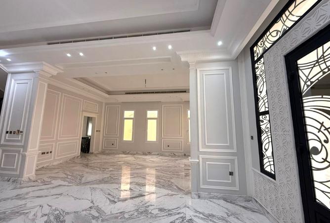 964352 - Property Image 3