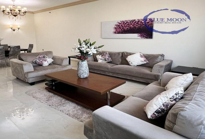 977460 - Property Image 2