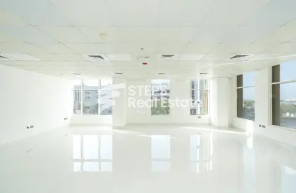 Office Space - Studio - 1 Bathroom for rent in Regency Business Center 2 - Regency Business Center 2 - Corniche Road - Doha