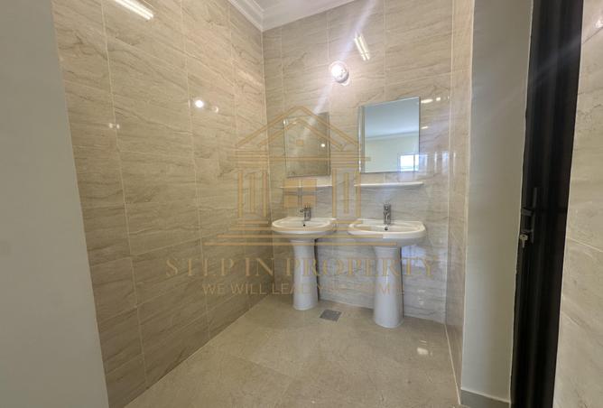 1005684 - Property Image 3