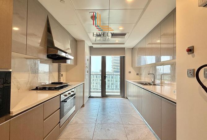 944011 - Property Image 3